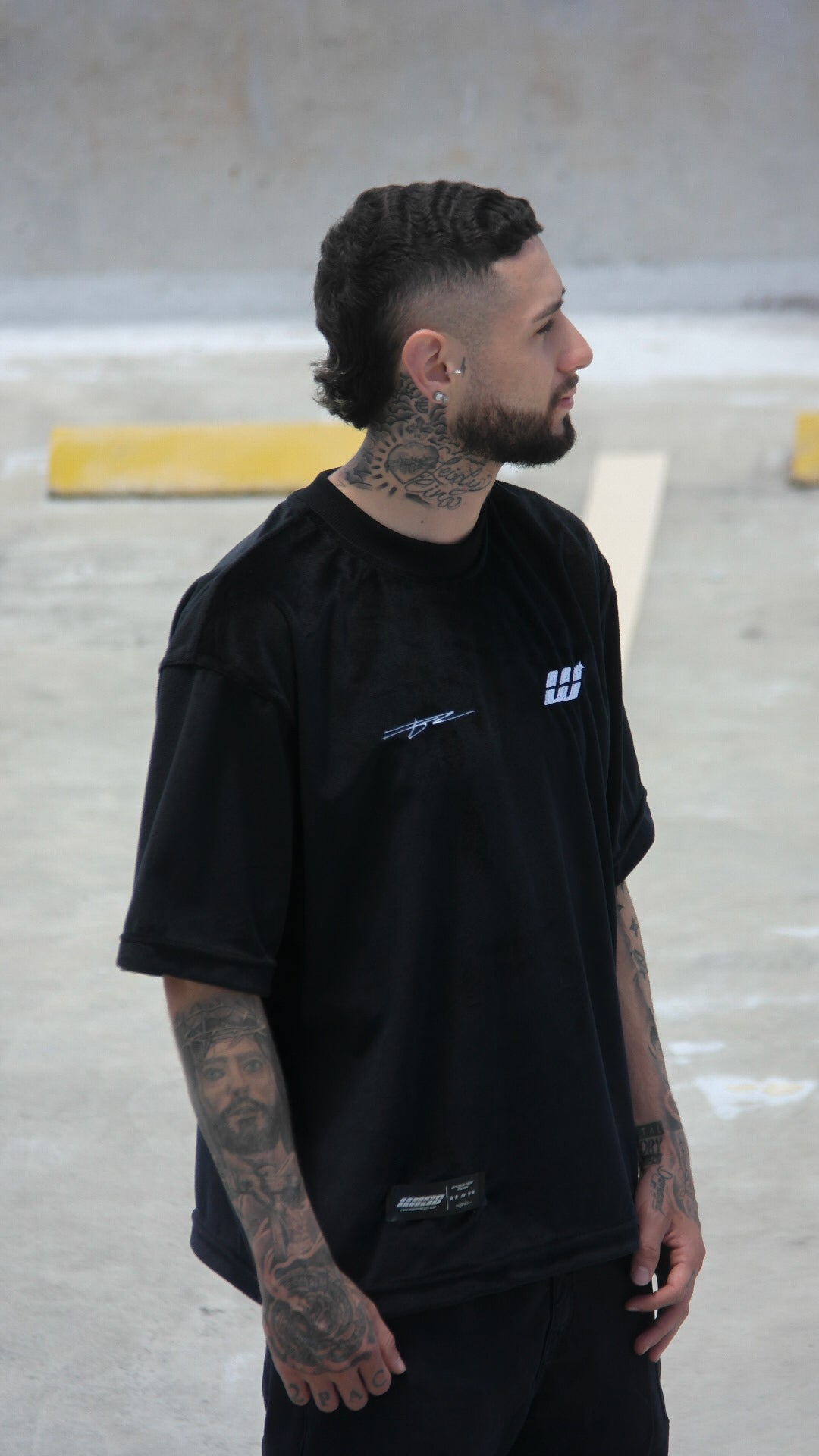 Basics T-Shirt  Gamuza Negra