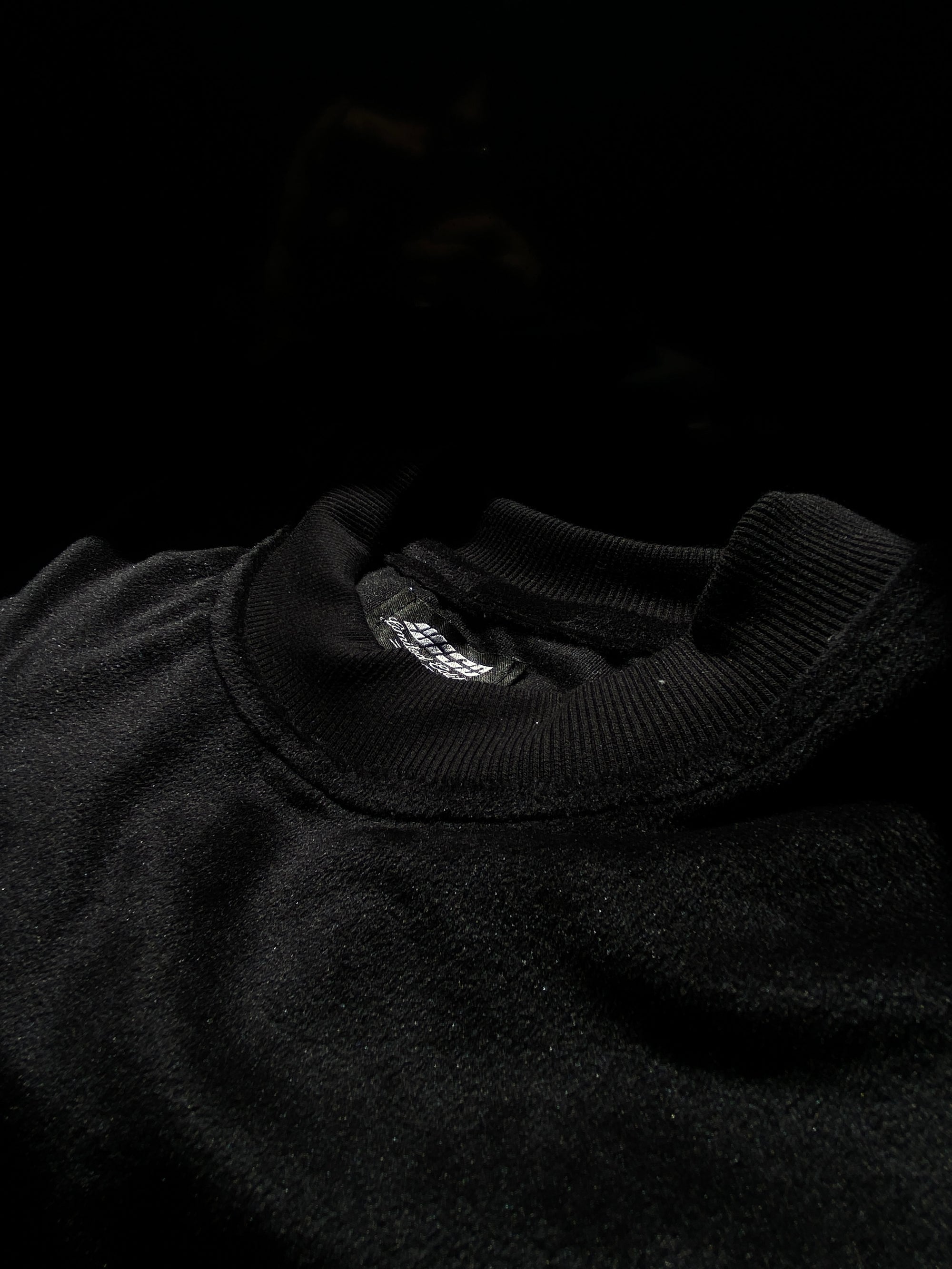 Basics T-Shirt  Gamuza Negra